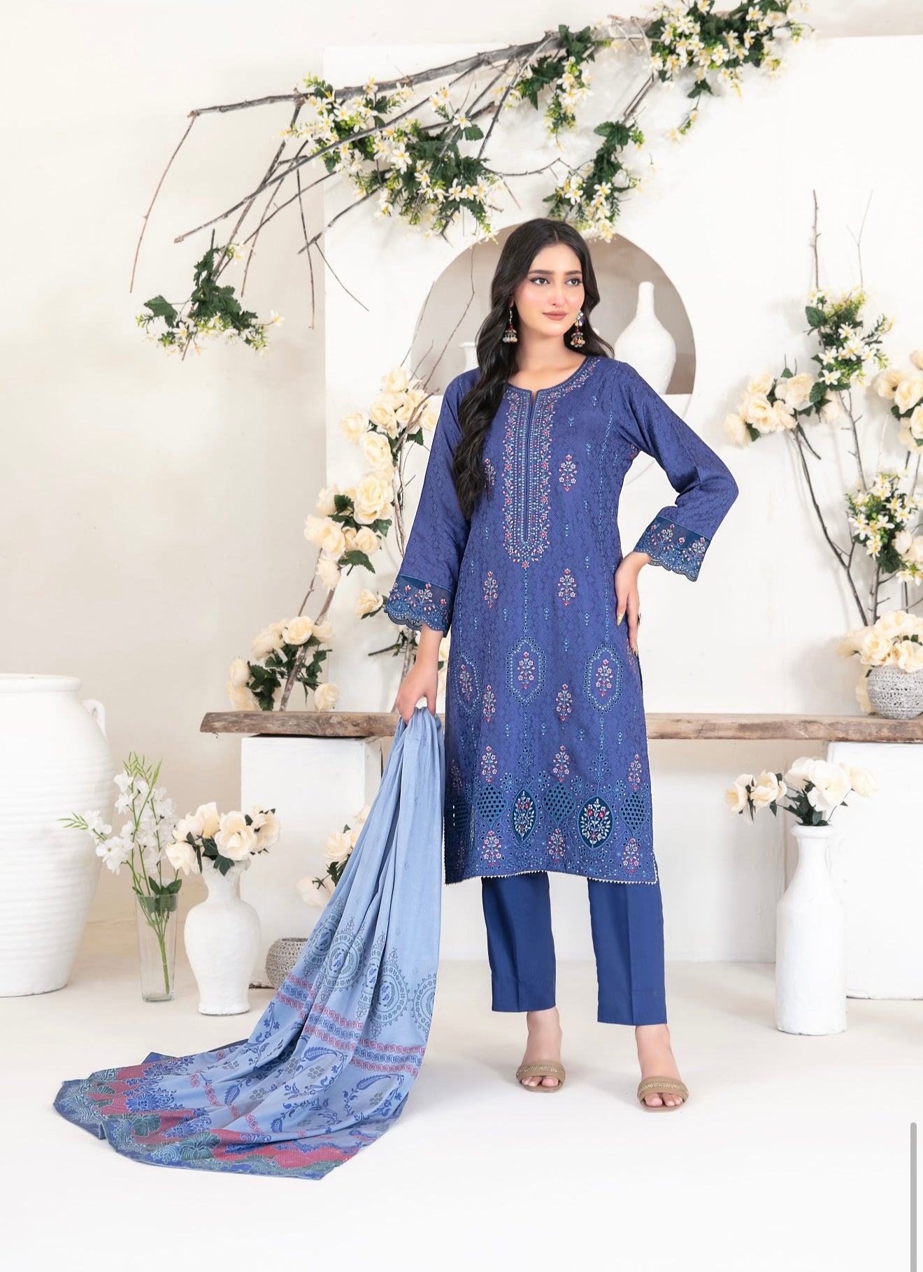 Yumna Viscose jacquard-UNSTITCHED