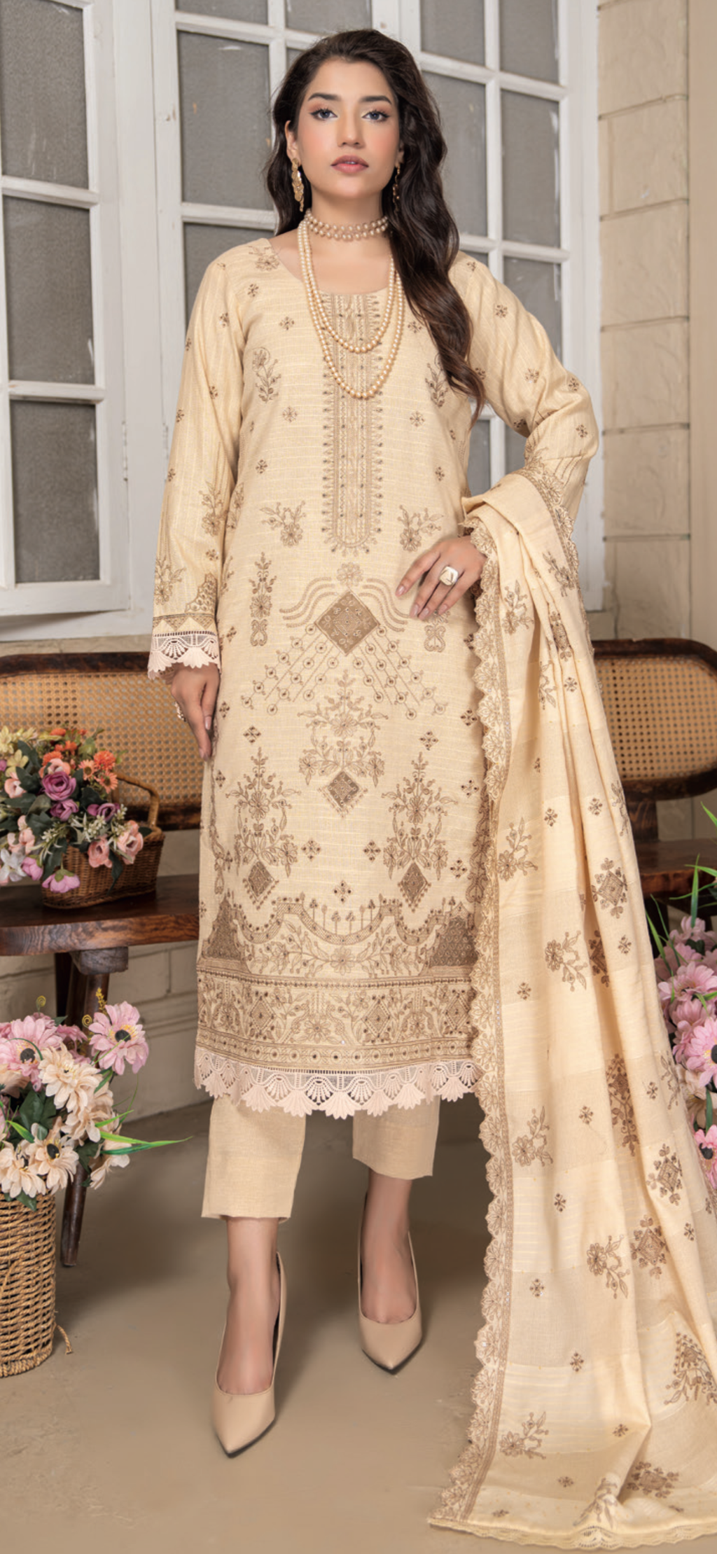 Kainaat Yarn Wool Peach-UNSTITCHED